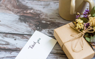 How to Use Dried Flowers for Eco-Friendly Gift Wrapping