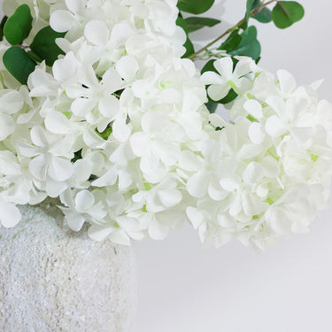 6 stems moisturising touch artificial hydrangea, white
